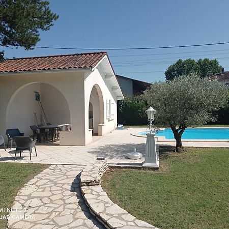 La Maison Basque Sainte-Livrade-sur-Lot Экстерьер фото