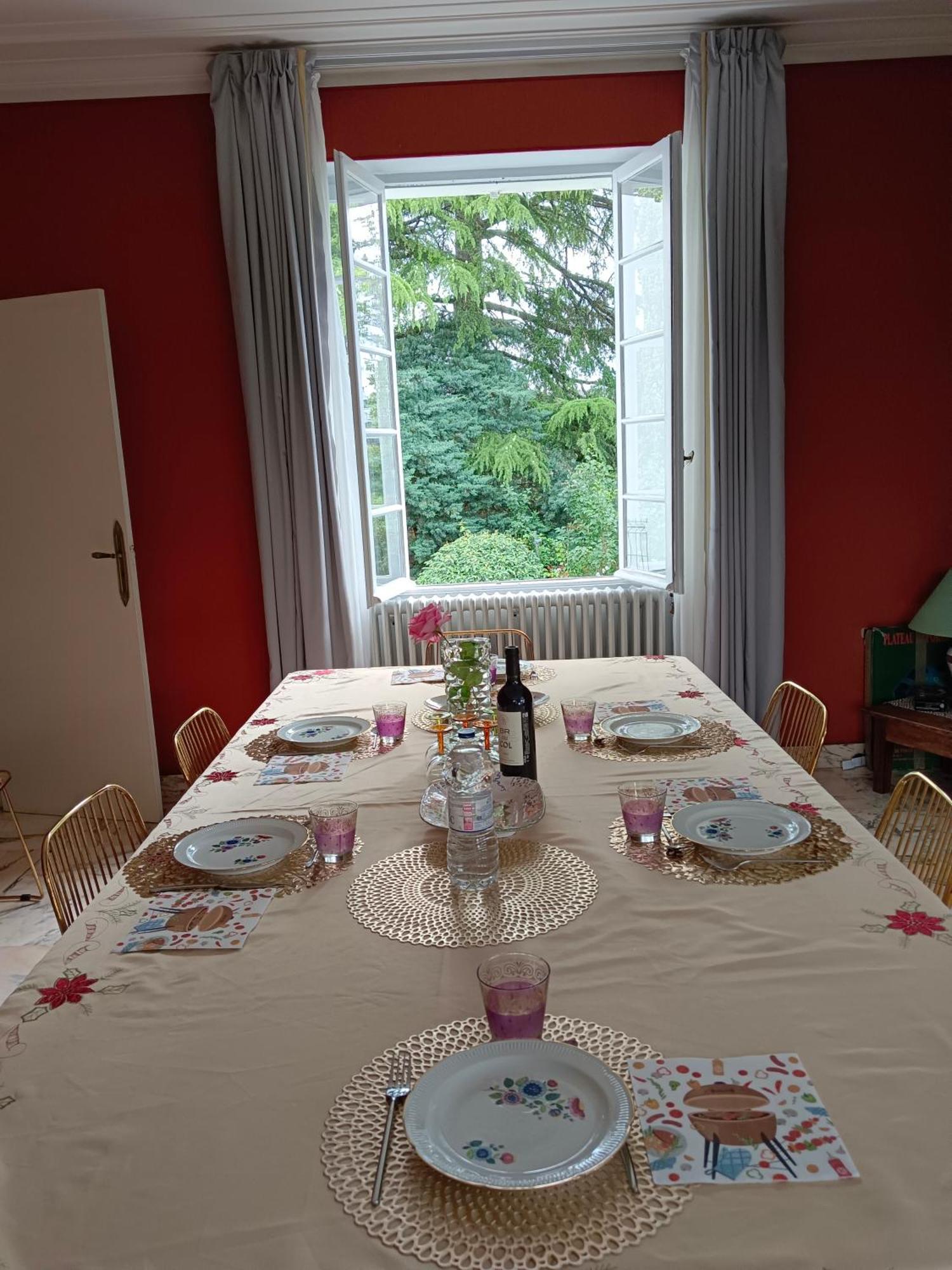 La Maison Basque Sainte-Livrade-sur-Lot Экстерьер фото